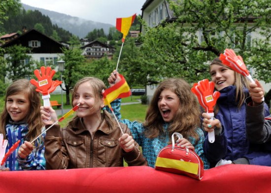 �D��-������꠵��_ʩ��˹С悼�Ӗ�����d�^�ȴ�