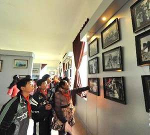 ���h90���꣺�t܊�L���ЄӲ؅^����