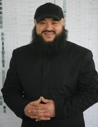 ���ʹɷݶ����L �ǽ���