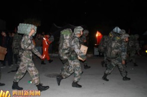 �Ĵ�1�f���������Jɽ��Ԯ �ȳ�300����Ⱥ��