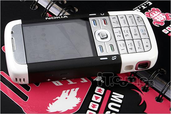 音樂新王者諾基亞旋屏智能5700圖賞(4)