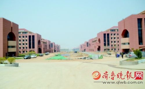 ɽ�����uУ�^�W������ǉ����ůɫ�{�� �w�F�� ���t�߾G�䣬 �̺��{�족 �����u������ɫ��