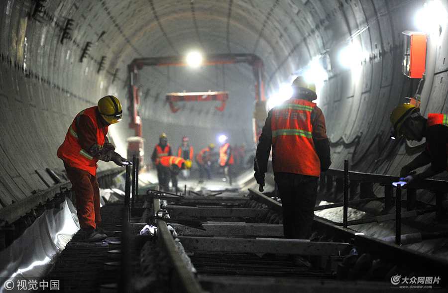 2018��1��17�գ����ϡ����������fվ�^�m����500�����ң��͵������F�ľ�R1��܉�����b���˶ε��܉���أ��������ڽM�b܉�š�