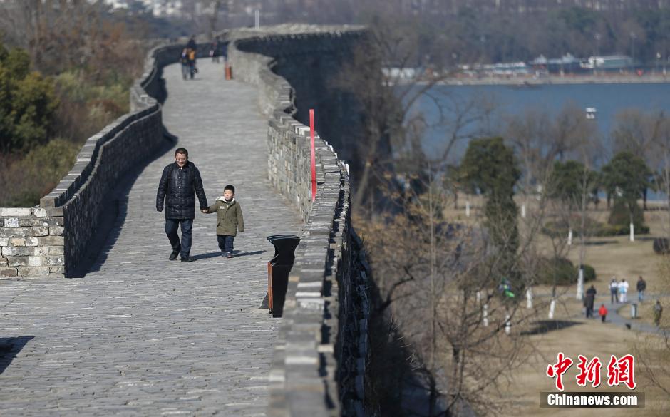 1��22�գ��ο����Ͼ����ǉ�����T(m��n)�������T(m��n)�����档�Ͼ���������ǰ�����Ͼ����ǉ�����2014��8��֮ǰ��(sh��)�F(xi��n)ȫ���_(k��i)�š�