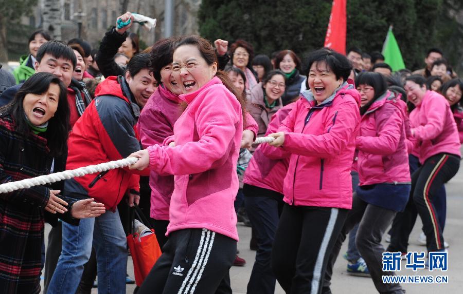 3��6����Ů�̹�����ɽ�|�����c�������ˡ����e�k�İκӱ�ِ��