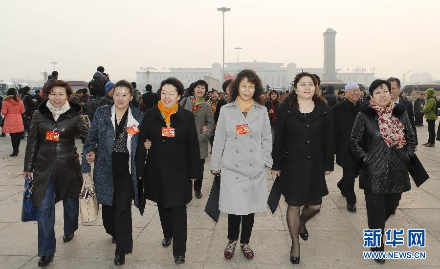 3��8�գ�ȫ�����fʮ���ö��Ε��h�ڱ������������e�е�����ȫ�w���h���@��ȫ�����fί�T�����_�찲�T�V���� �������A��ӛ�� ����ޱ�z