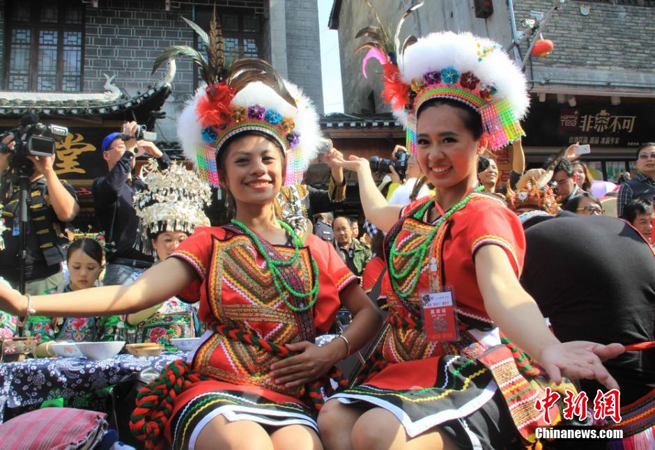 5��6�գ�2014�Ї����P�����塰���°ˡ��������ں����P�˹ų��e�У��P�˿h���丽�������塢������ȸ�����g���ڴˣ�������һ��������bʢ�硣