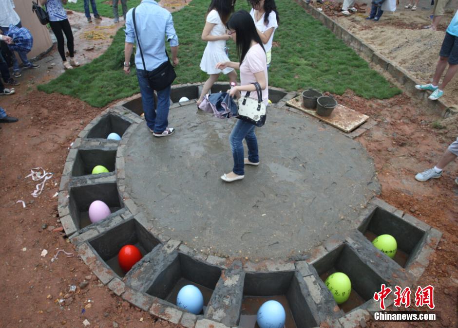 ��(j��)У����B�������ԁ���ԓУ�M������ʽ���ӵĻ�Ӽo��I(y��)�����I(y��)���W���oδ�����Լ���һ���Ż����������P(gu��n)��W�@���Õr��ӛ������Ʒ���á��r�g�ҡ������ԓУ�Ļ��L�ȃ�(n��i)�r�g�}���� �z