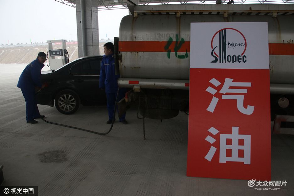 12��28�գ�ɽ�|�I�ݣ�һ�v��ˮ܇�R�r(sh��)���b�ļ��͙C(j��)��܇�v���͡�