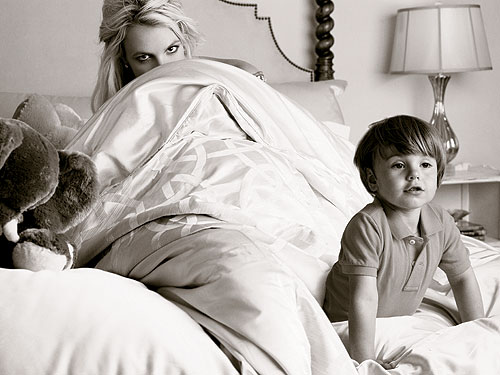 ���m��ĸ�ӵǡ�Elle��С����F����ĸ��(�D)