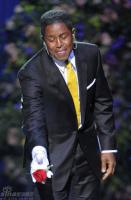 �ܿ��d����׷�����e��ʮ�|����ͬ������(�D)